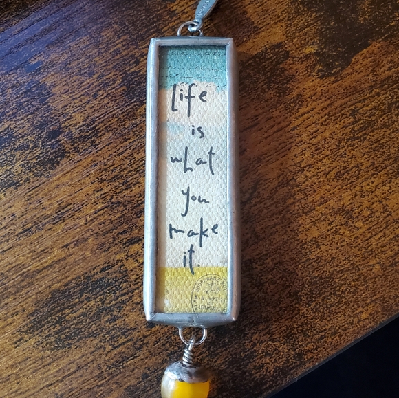 Jewel Kade initial "R" Charm - Picture 2 of 5